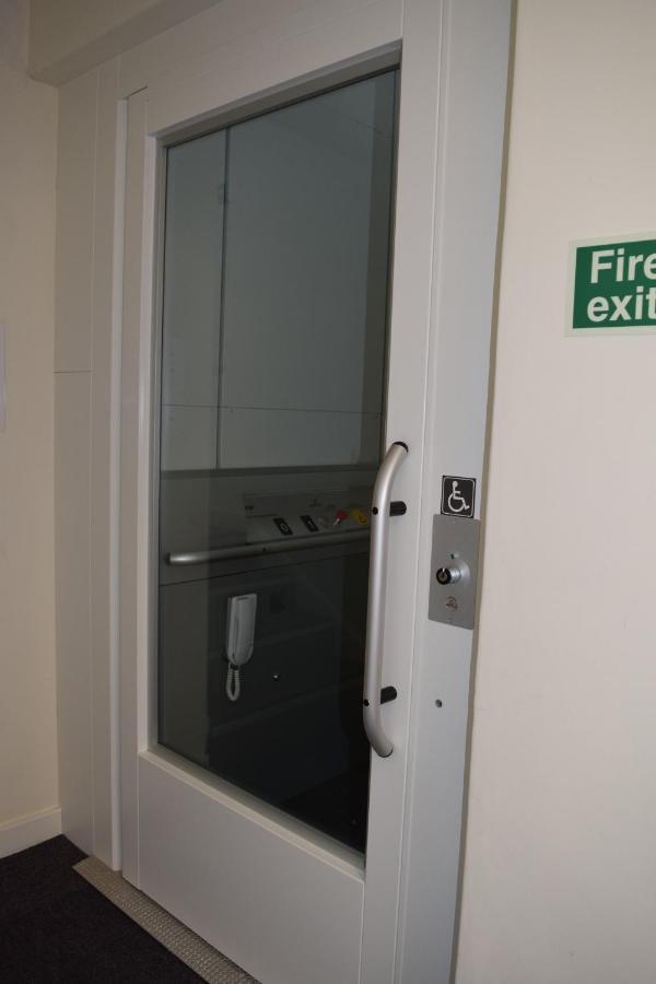Ludlow Mascall Centre Esterno foto